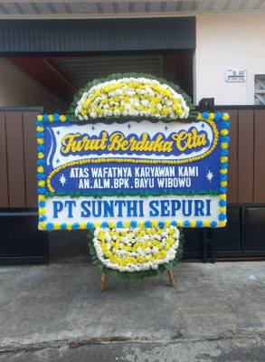 Papan Bunga Duka di Gilubandu