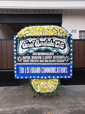 Papan Bunga Duka di Gilubandu